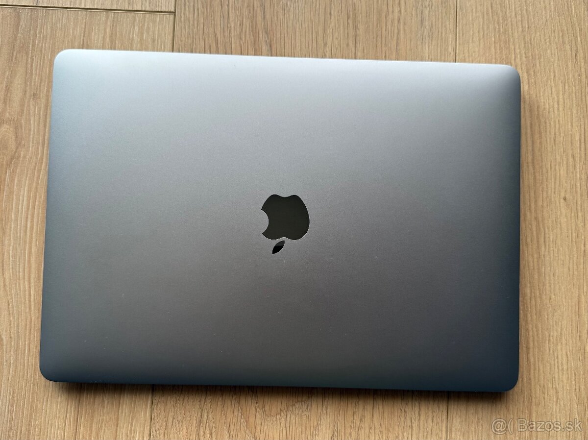 Predám MacBook Air 13” M1 256GB, 8GB