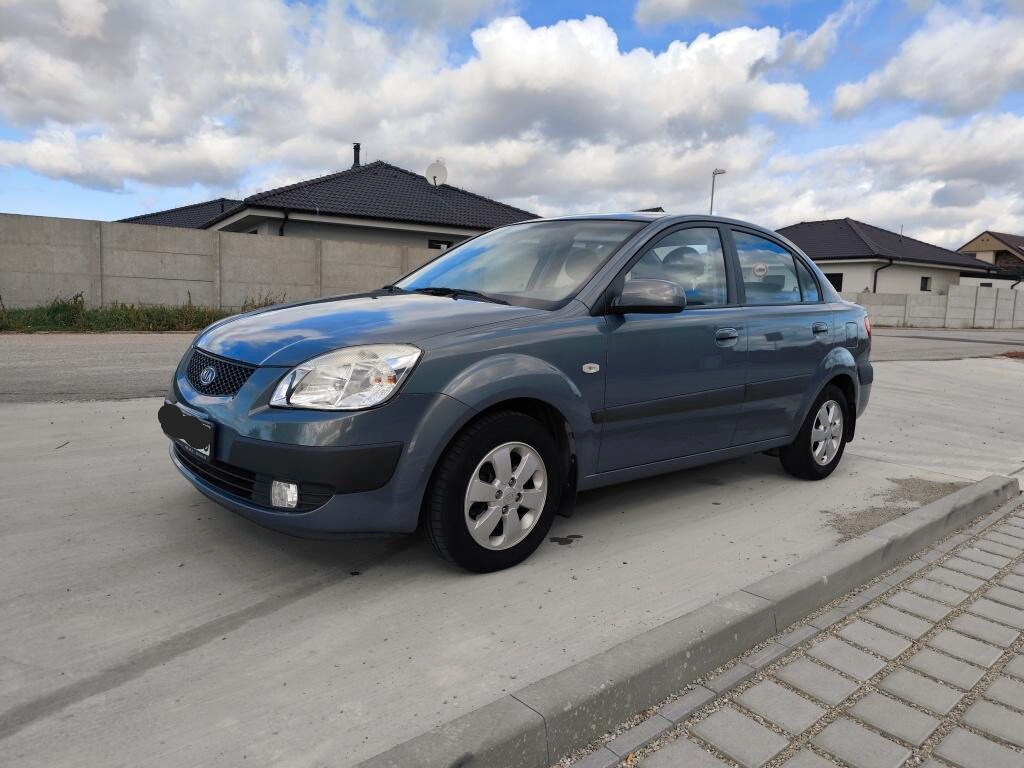 Kia Rio Sporty sedan benzín 2008