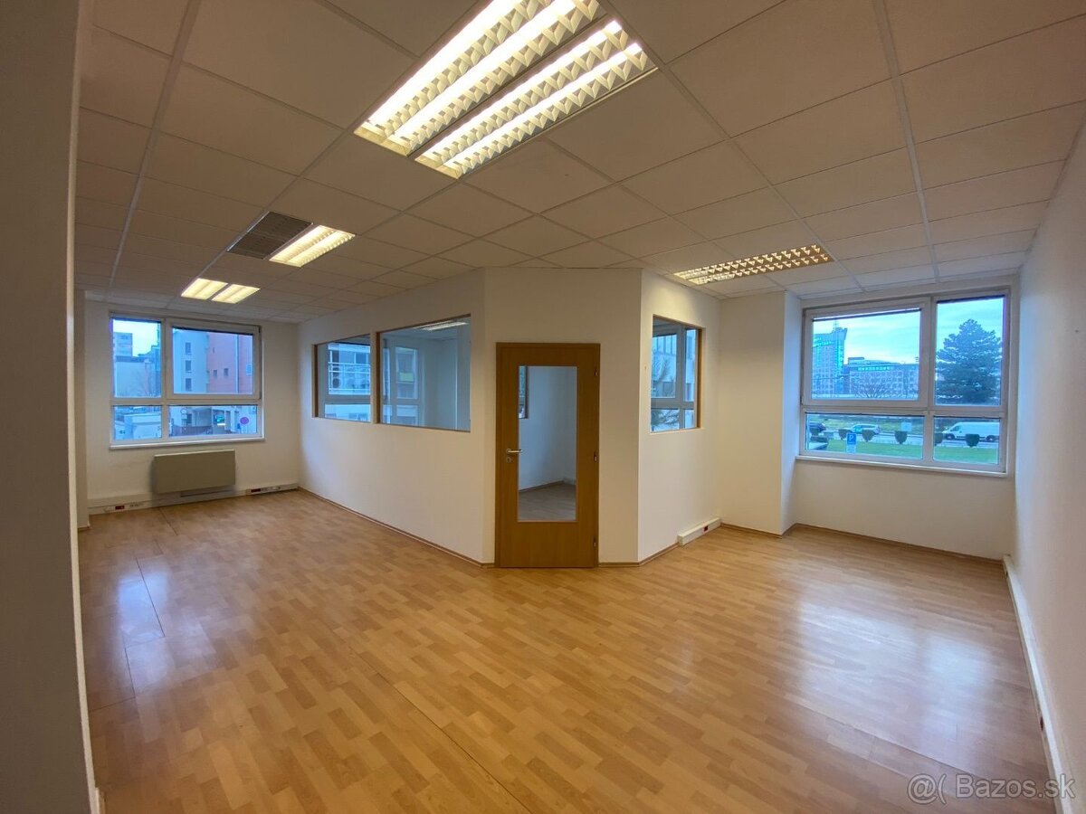 Administratívny priestor na prenájom - Bratislava V