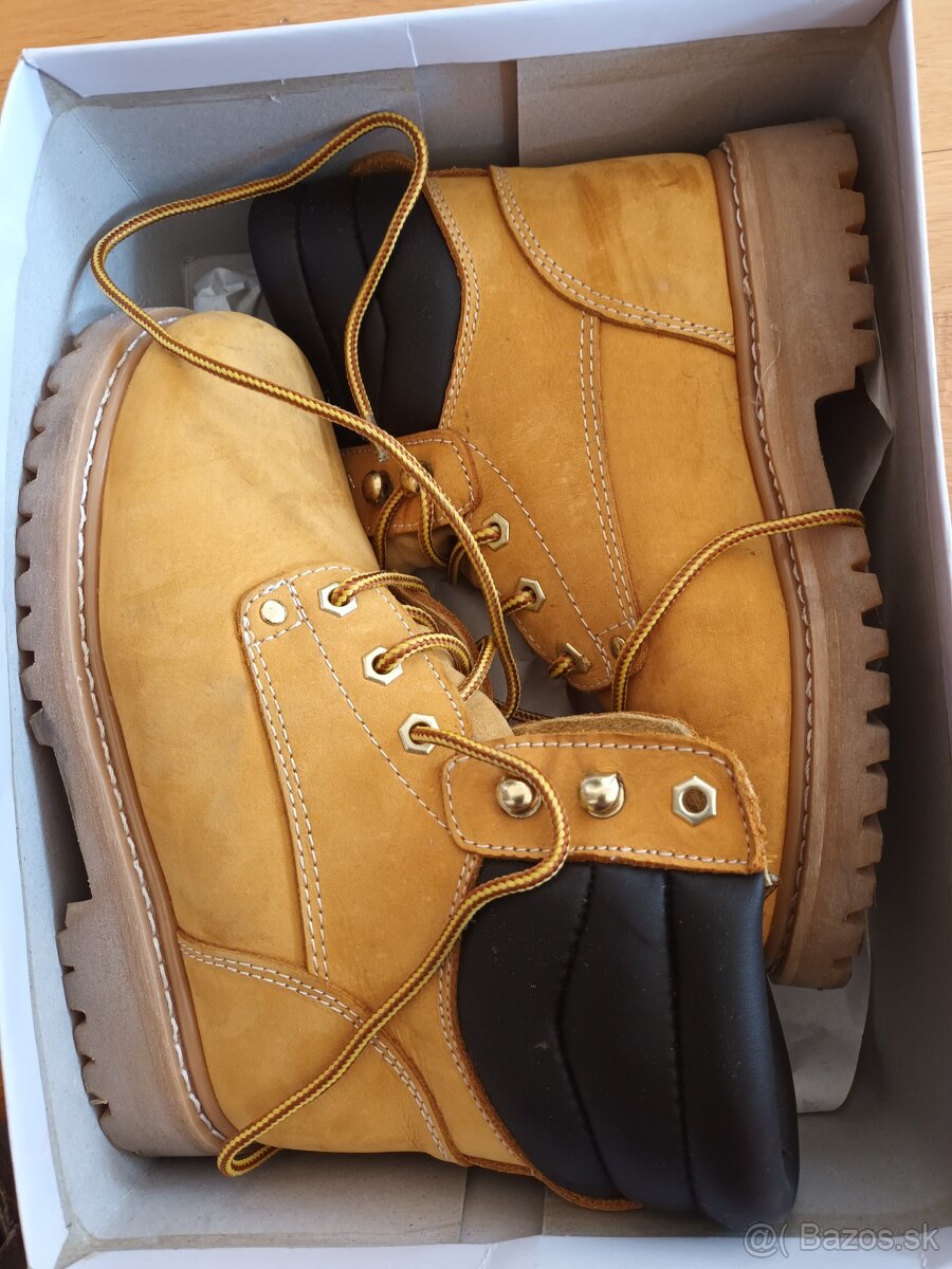 Turistické, pracovné kožené topánky