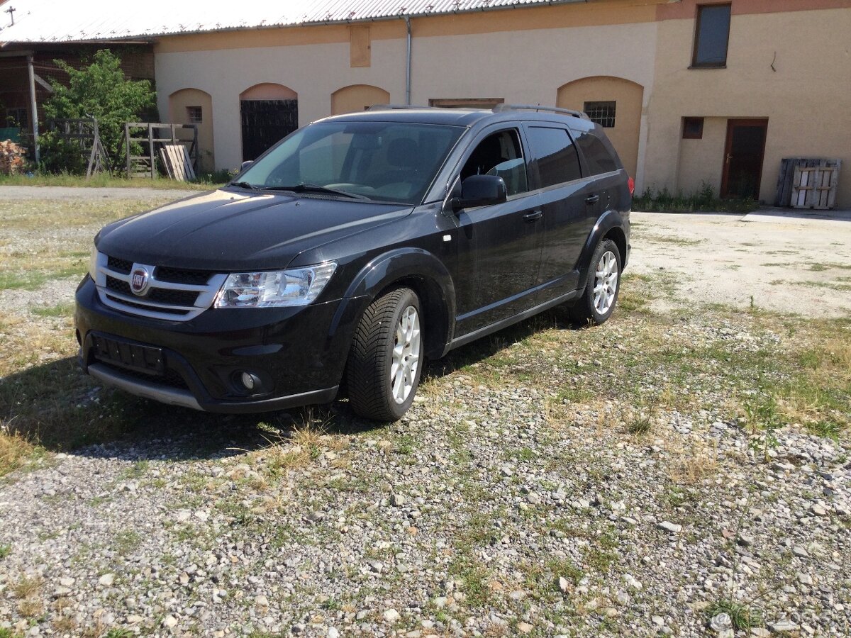 fiat freemont rozpredáme na diely