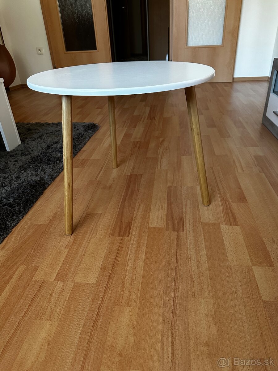 Predám konferenčný stolik