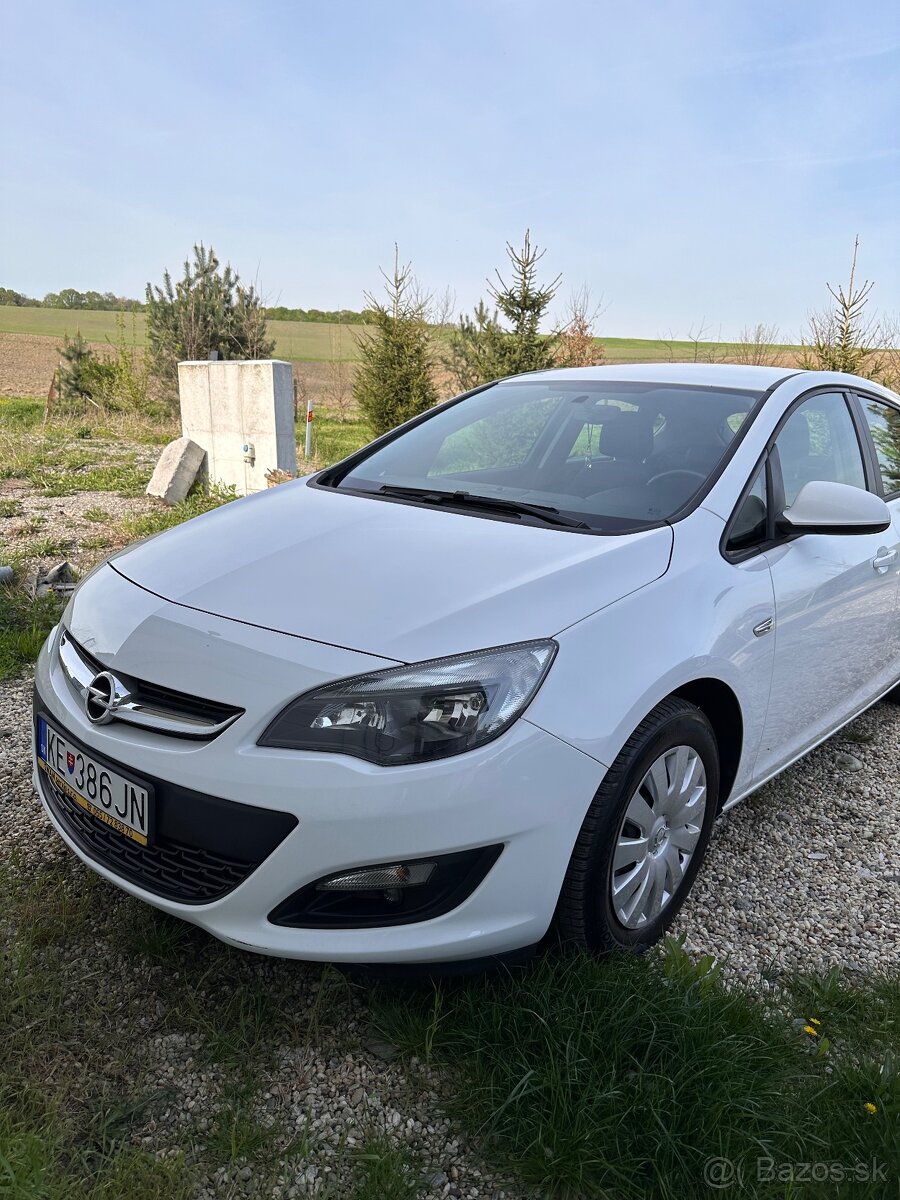 Opel Astra 1.4 74kw 77265km