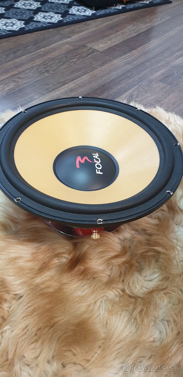 Focal subwoofer do auta