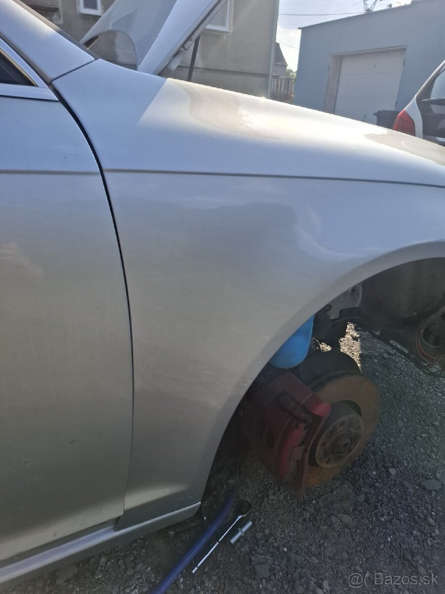 Blatník Audi A6C6