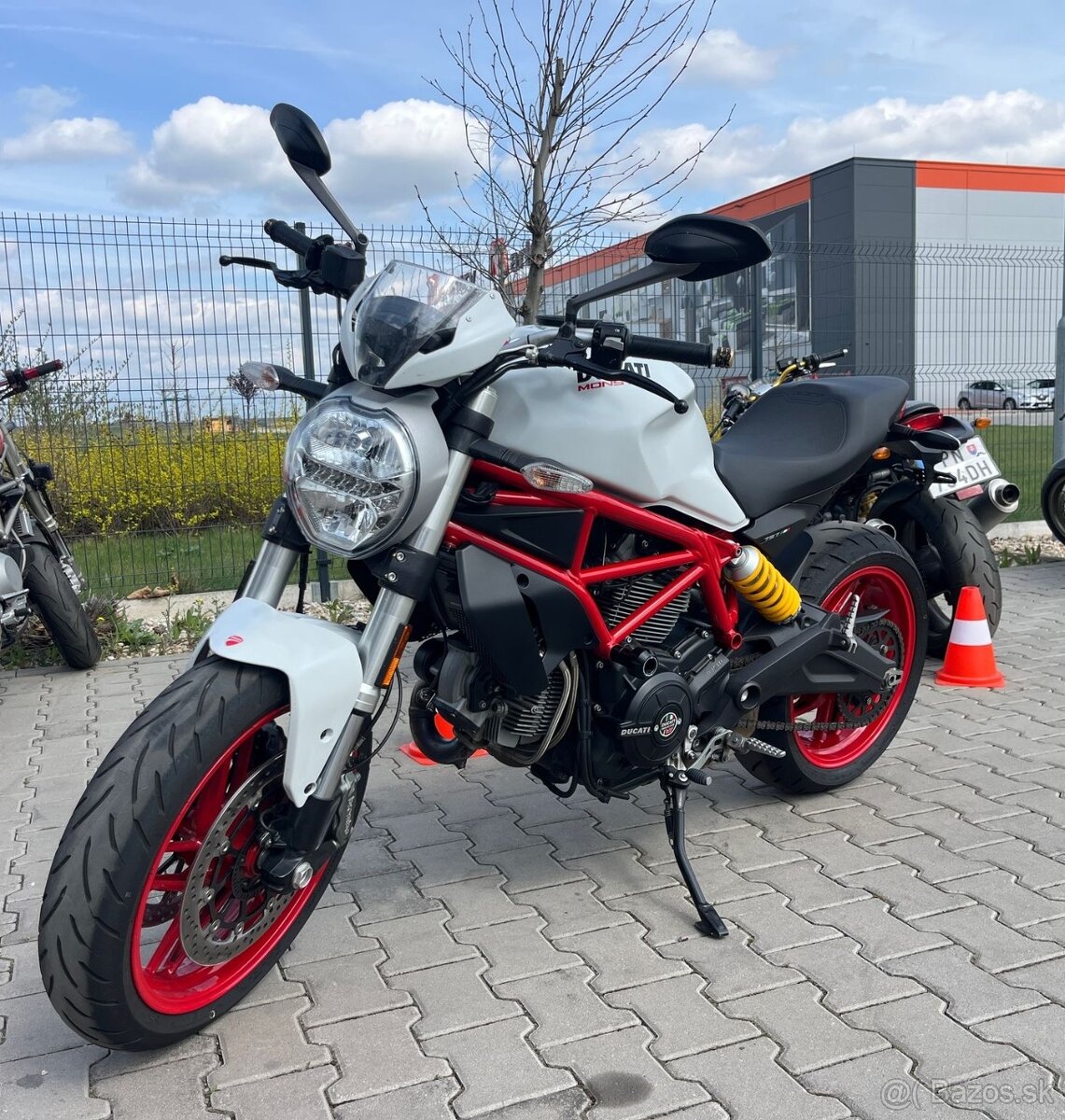 Ducati Monster 797