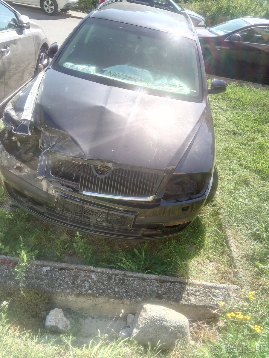 Havarovaná - Škoda Octavia 2 combi 1,9TDi