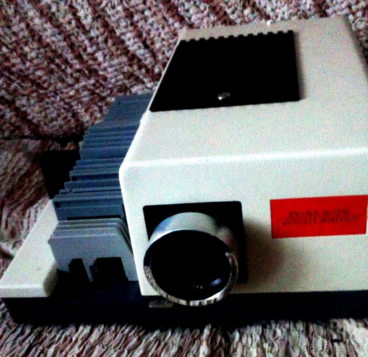 nemecký kvalitný diaprojektor ZEISS ICON