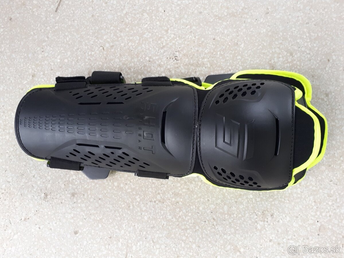 kvalitné ľahké chrániče holene kolena SHOT MX