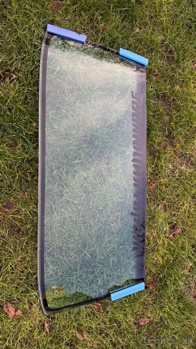 Jeep xj (facelift) celne okno