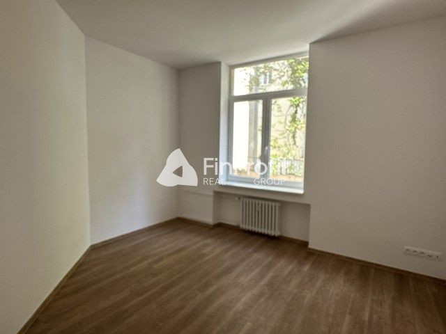 Kompletne zrekonštruovaný, klimatizovaný 4i byt na predaj -