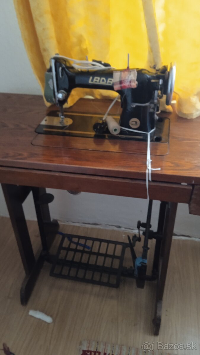 Šijací stro