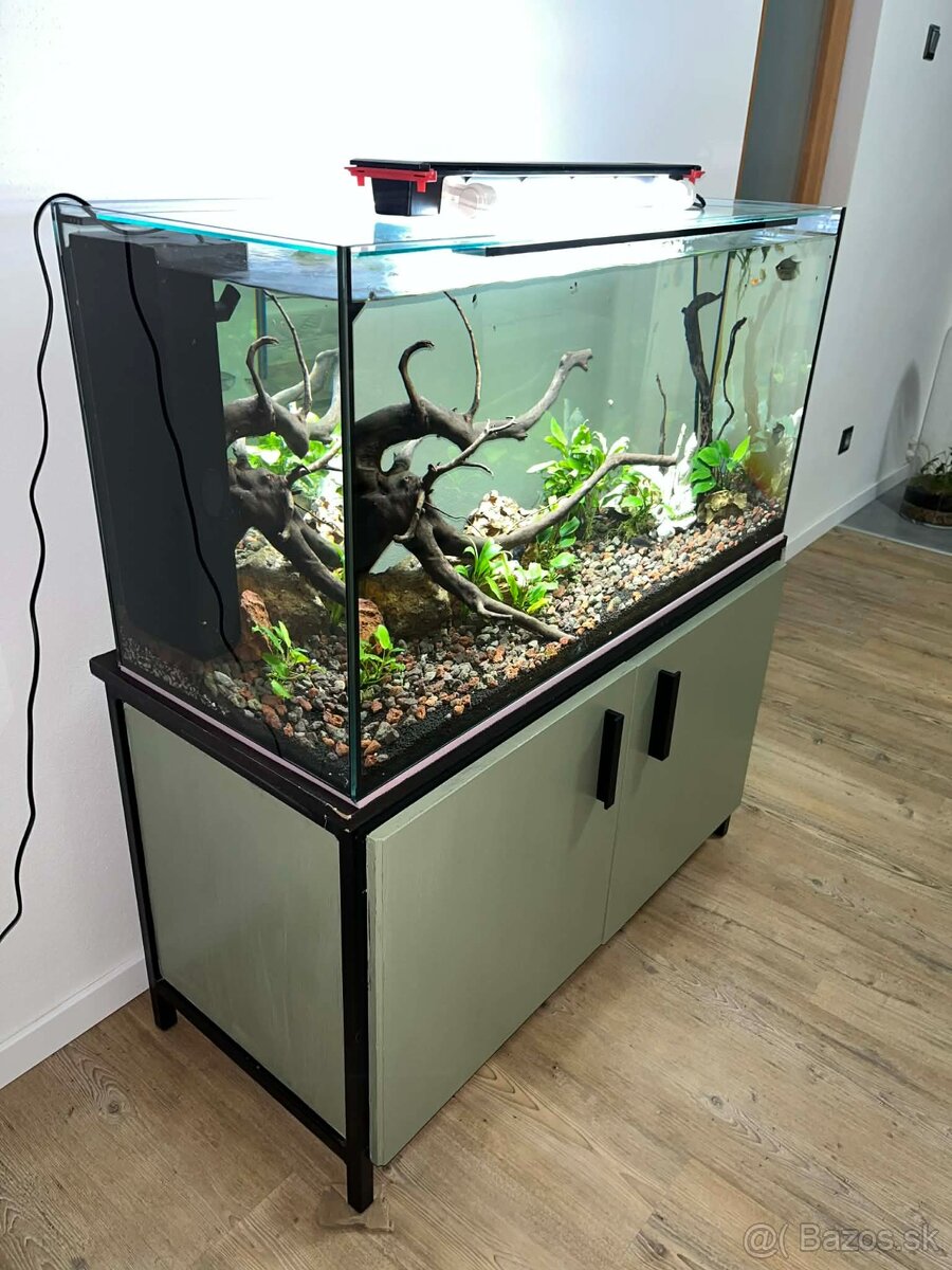 Predám akváriový set