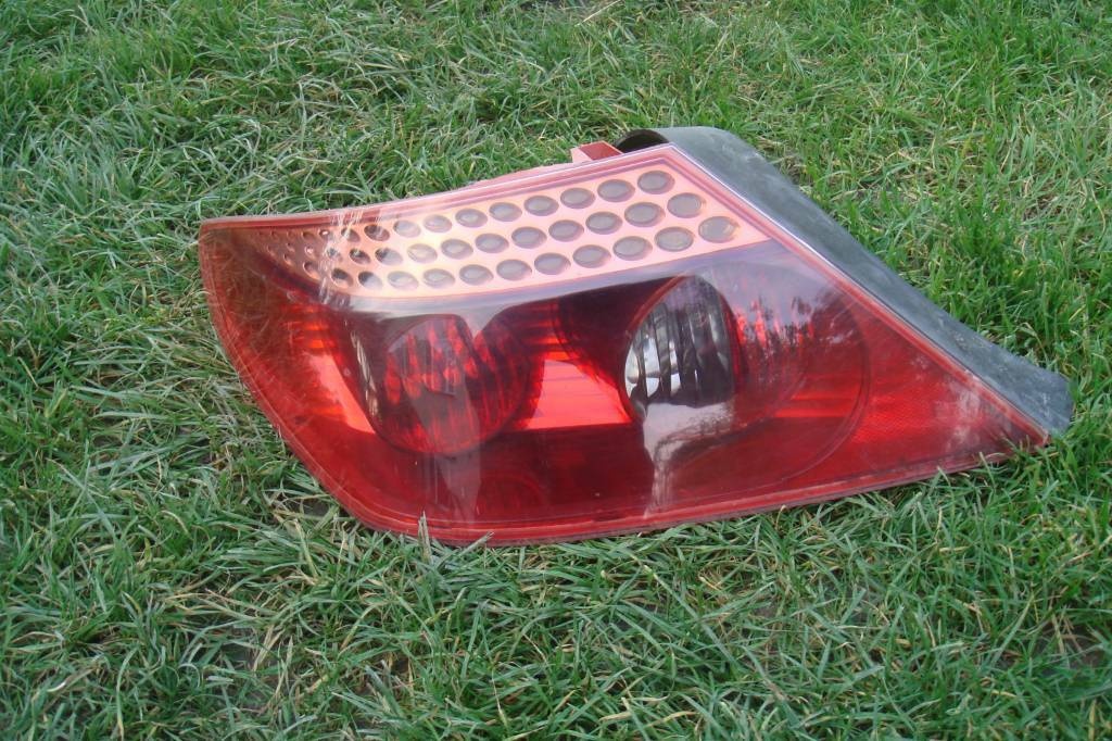 PEUGEOT 407 COUPE LAVE SVETLO