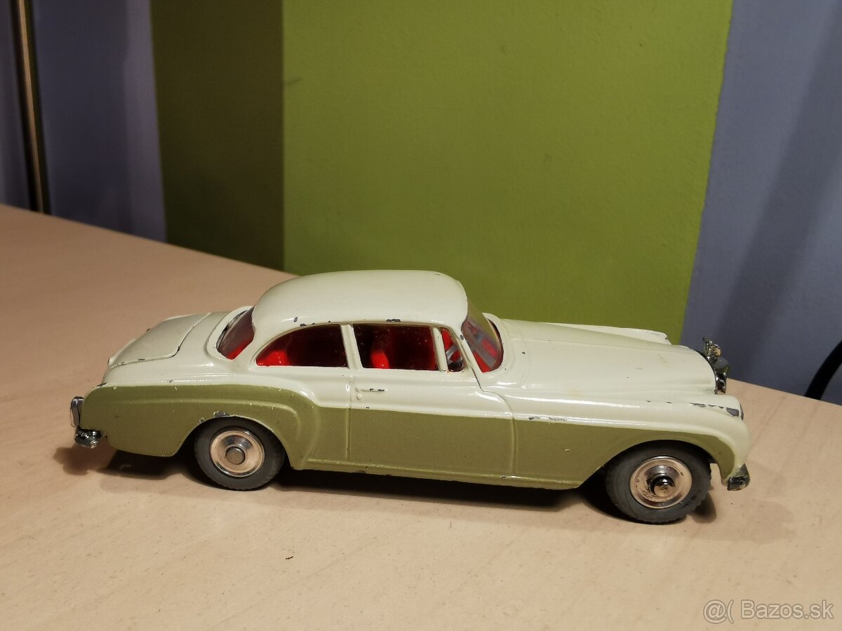 ZLAVA Corgi toys Bentley