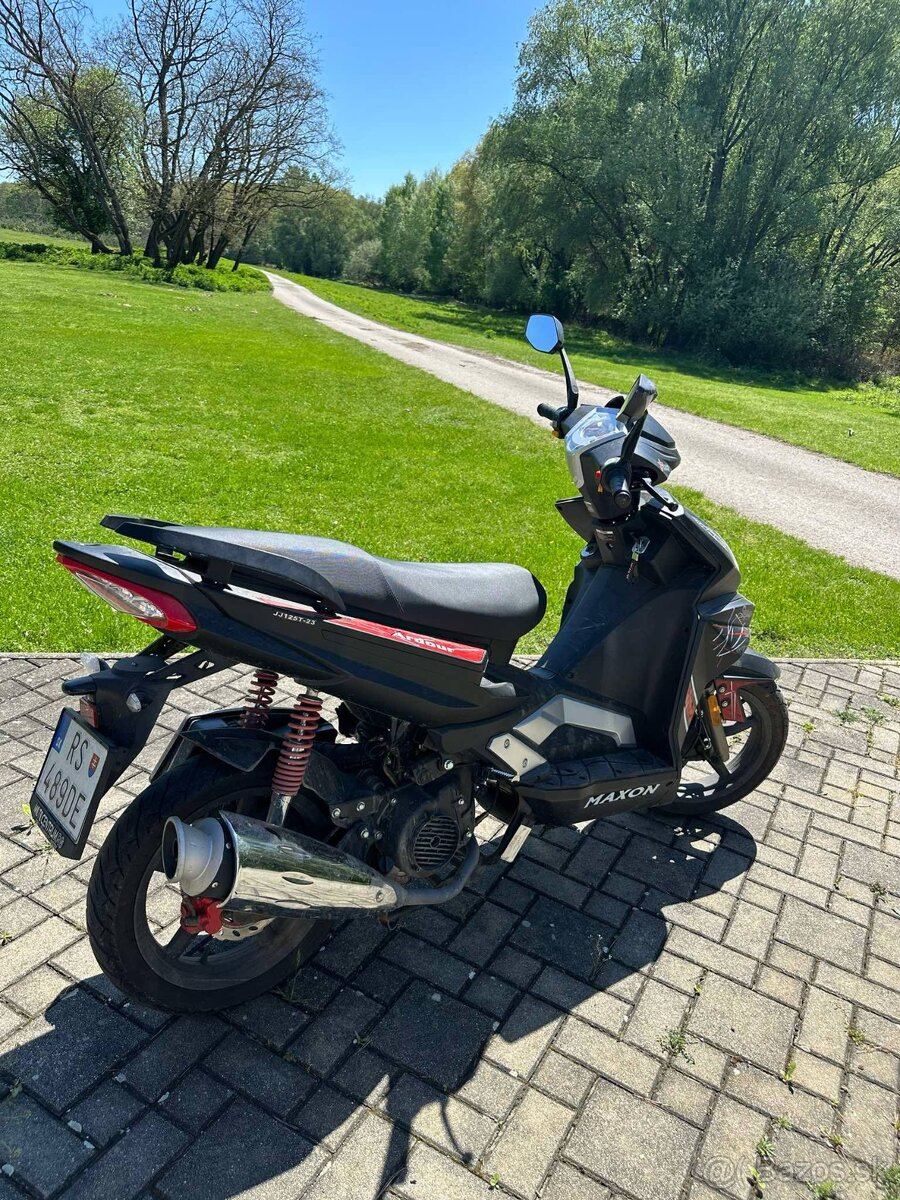 Maxon 125ccm s papiermi