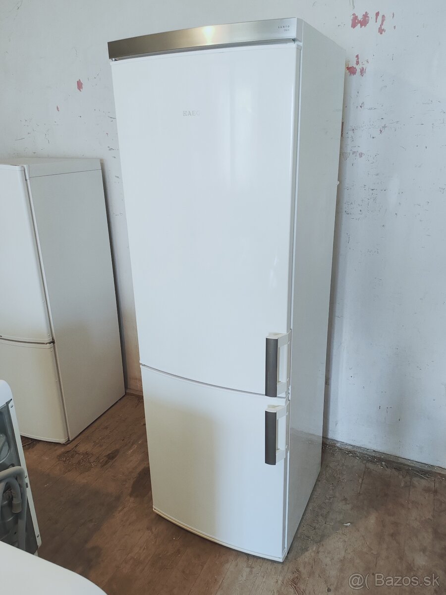 Predám chladničku AEG 185cm