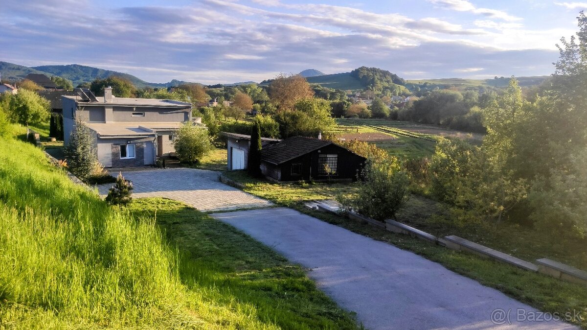 Rodinný dom s garážou v obci Demjata