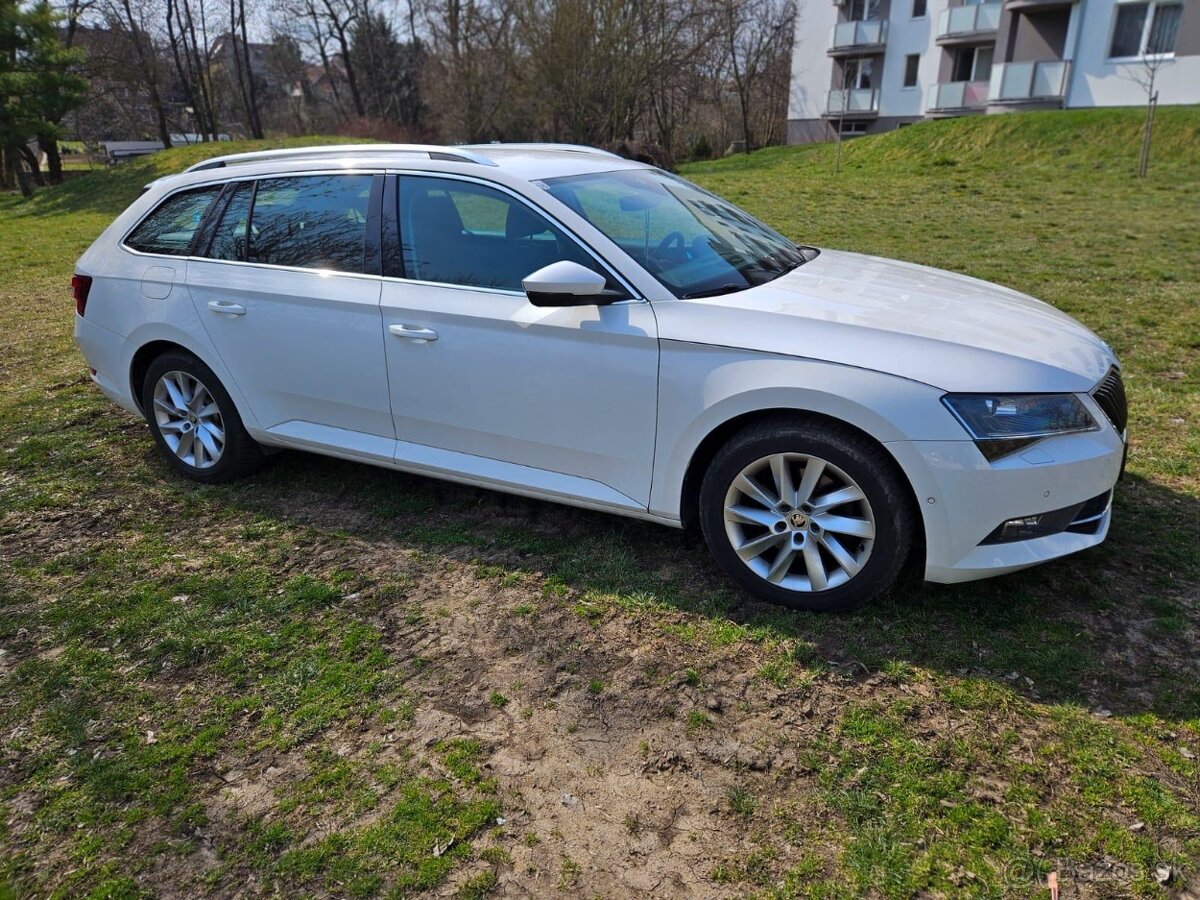 Škoda Superb Combi 1.6 TDI Ambition DSG