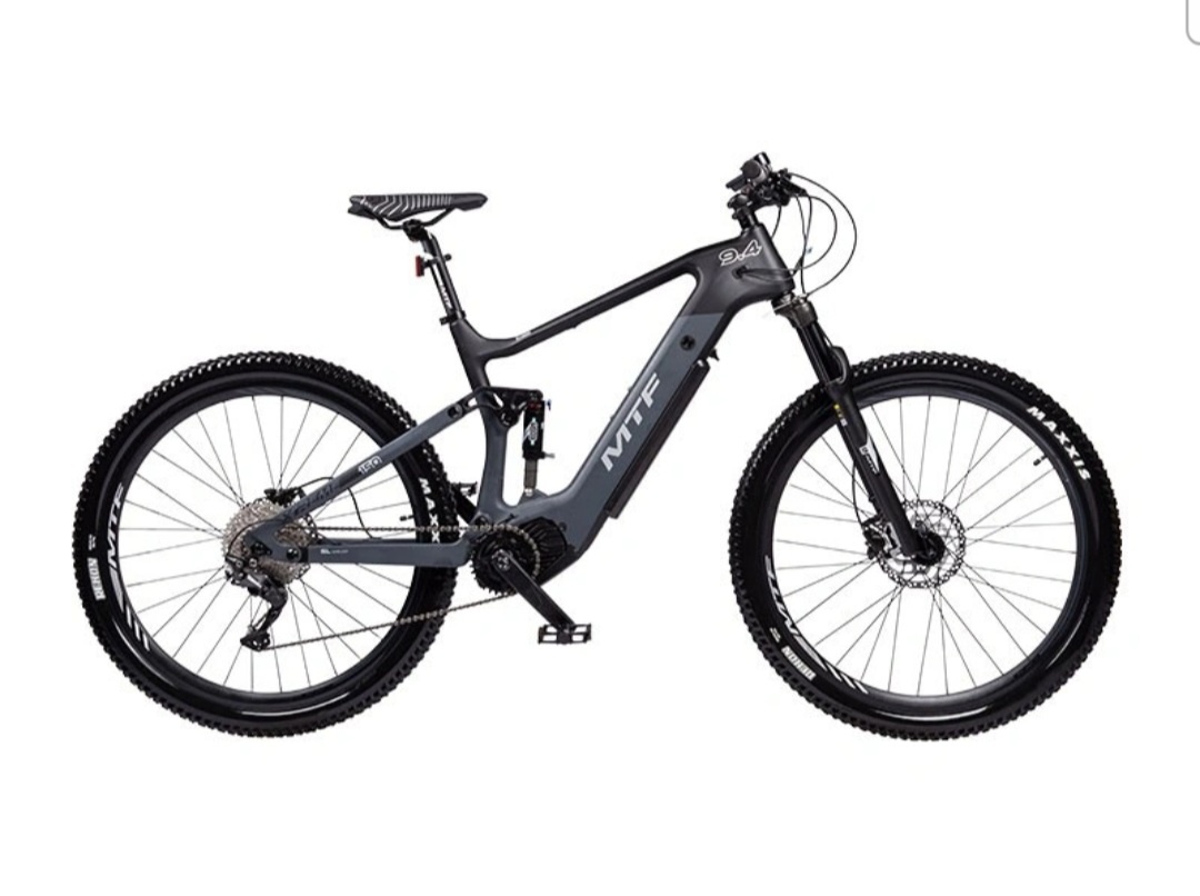 Carbon elektro bicykel