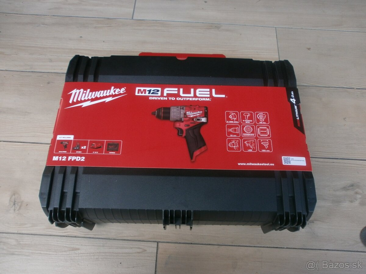 MILWAUKEE M12 FUEL™ Aku vŕtačka s príklepom - kompaktná