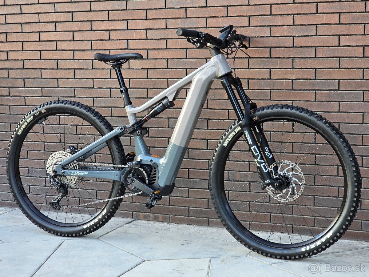celoodpružený ebike Focus Bosch Smart