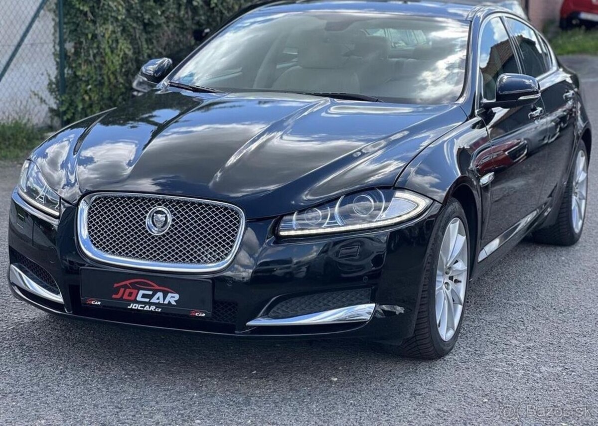 Jaguar XF 3.0D AUTOMAT KŮŽE NAVI KAMERA nafta automat 177 kw