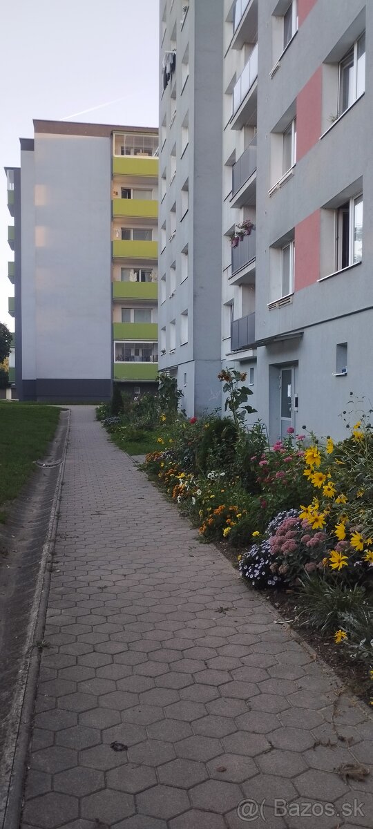 2. IZBOVÝ BYT + CHATA - priame centrum Bytča