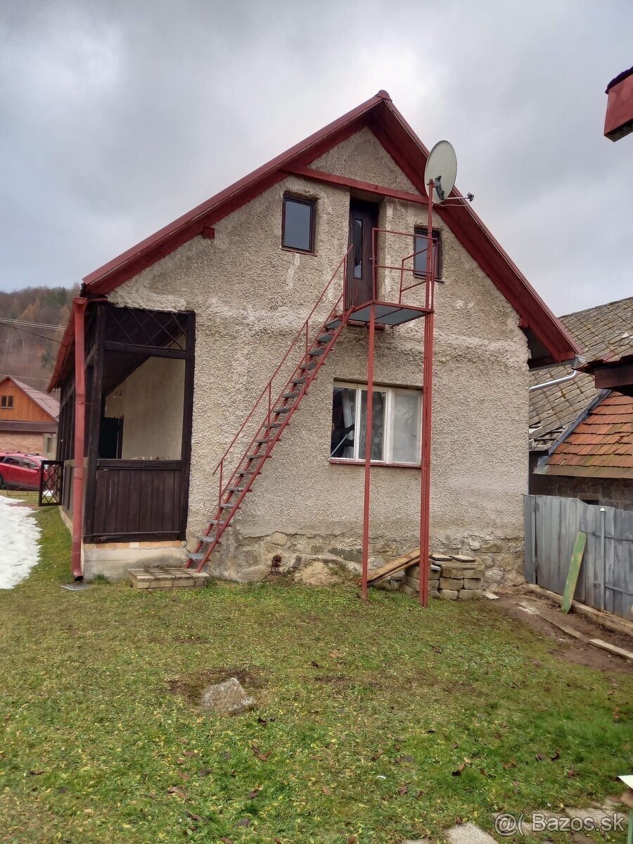 na predaj chalupa s pozemkom v obci Temeš