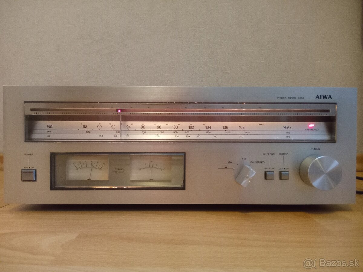 AIWA Stereo Tuner 9300