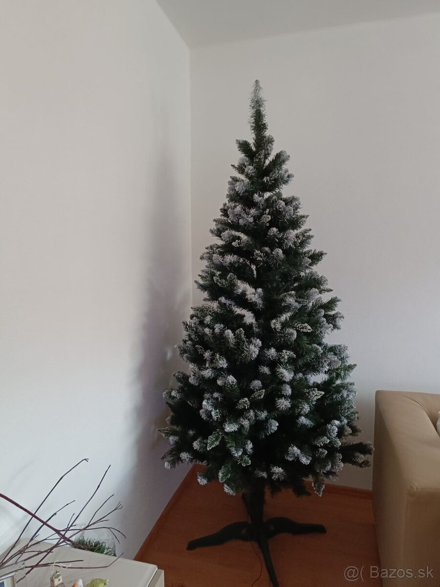Vianočný stromček - 2,20 m