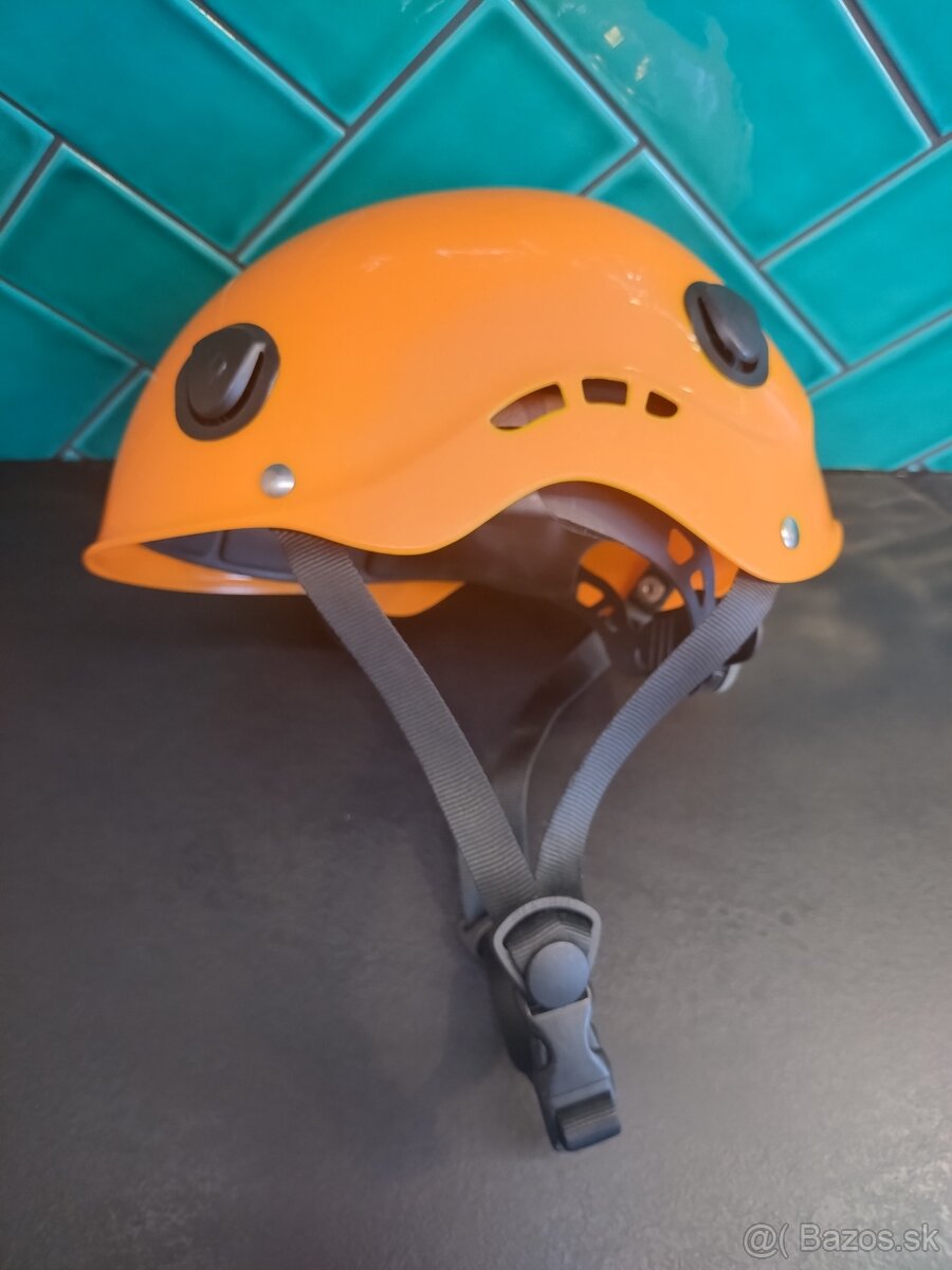 Prilba Black Diamond HALF DOME