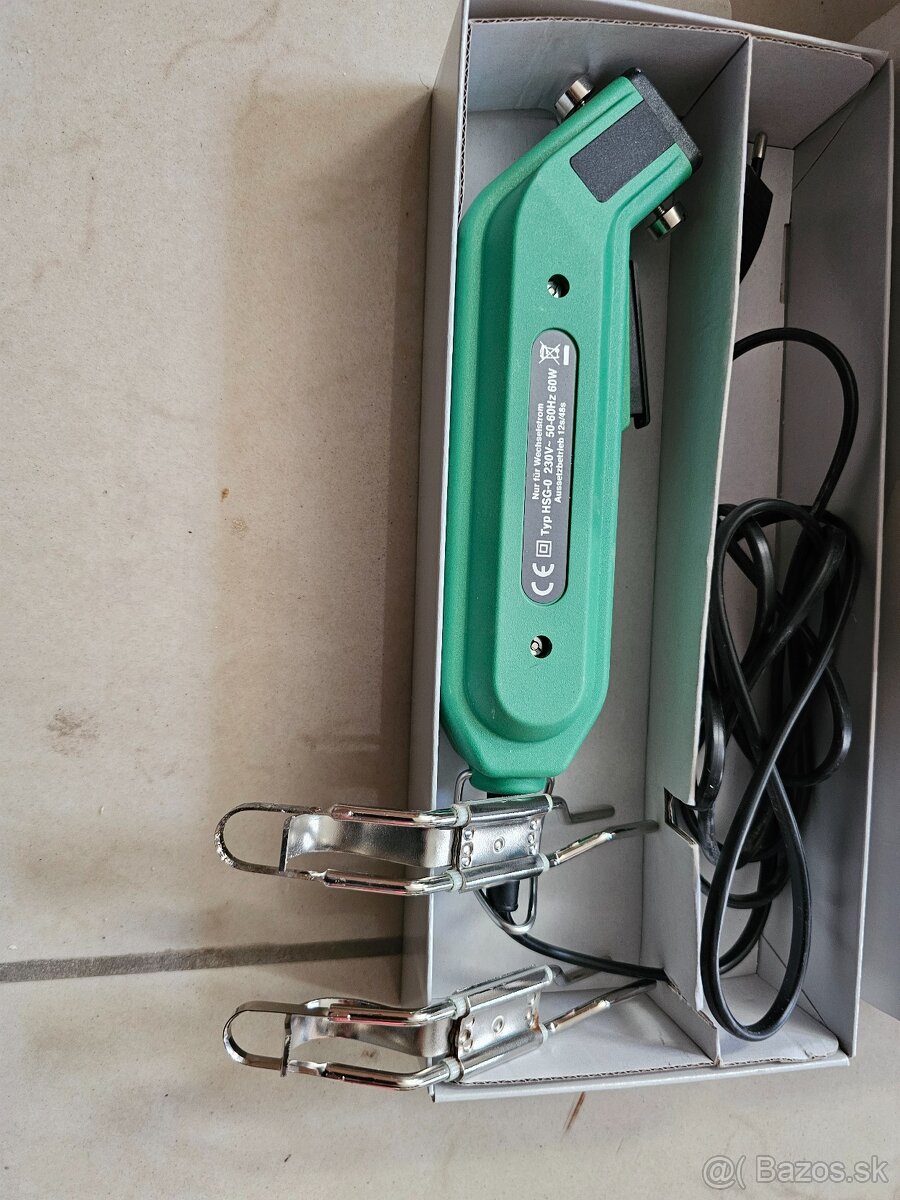 Rehau rezák drážok do dosky pre suchý systém