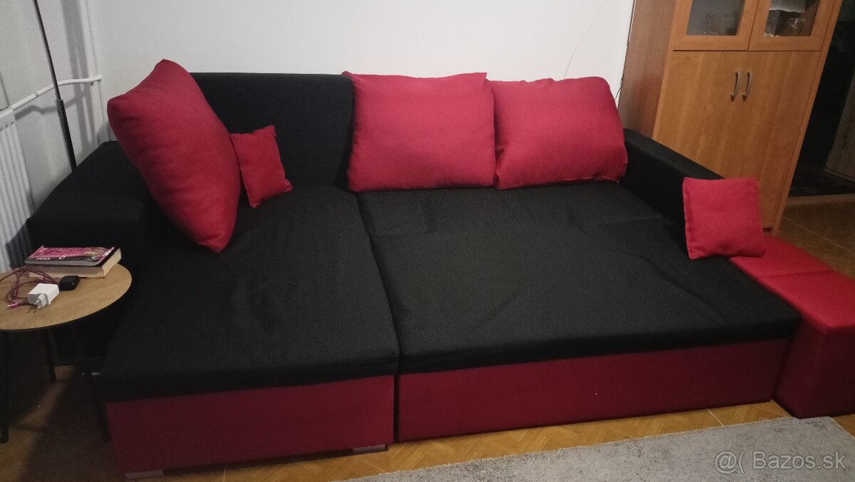 Gauč L