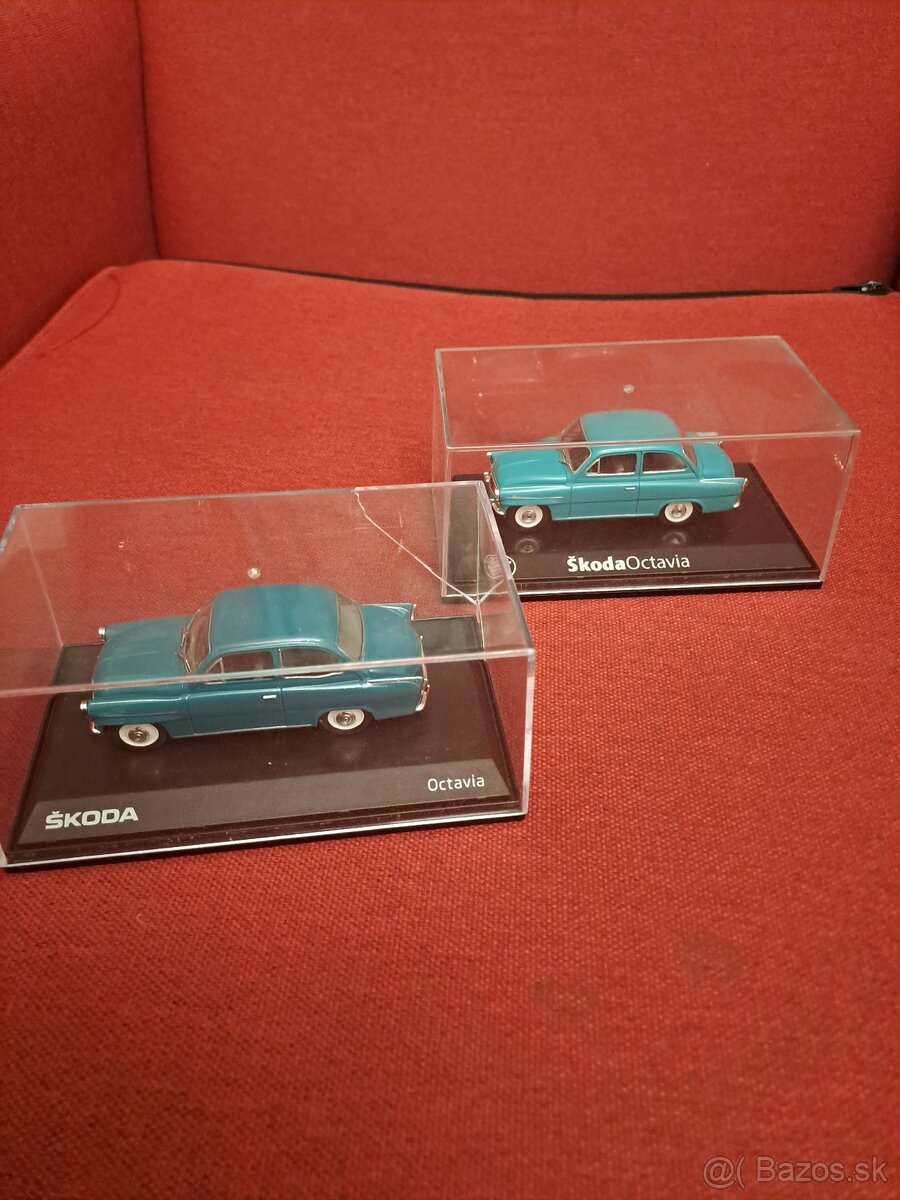 2 x Octavia 1:43