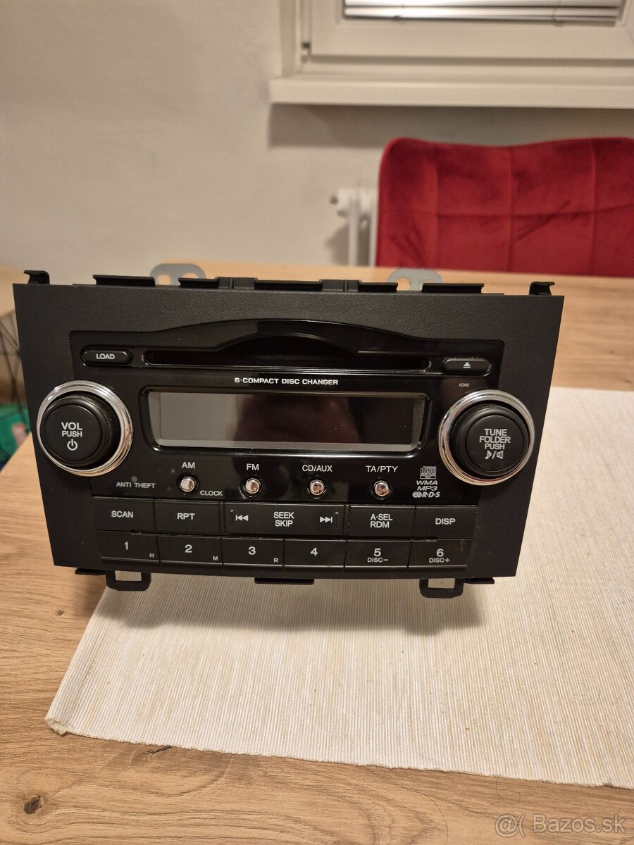 Predam autoradio Honda CRV III.