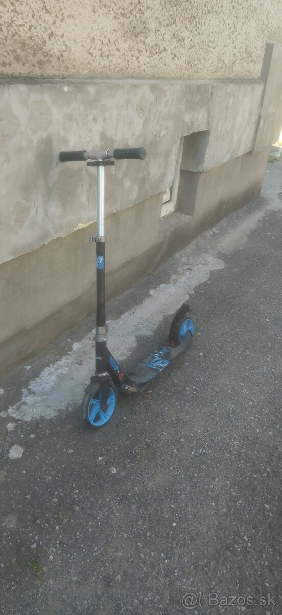 Predámdetskú kolobežku. Inzerát je platný do zmazania. Dovoz