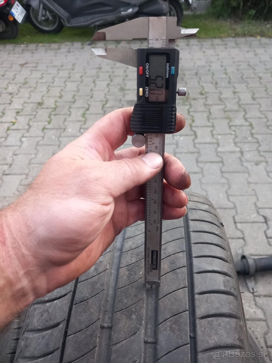 Pneumatiky letné 3ks - MICHELIN 235/45/R17