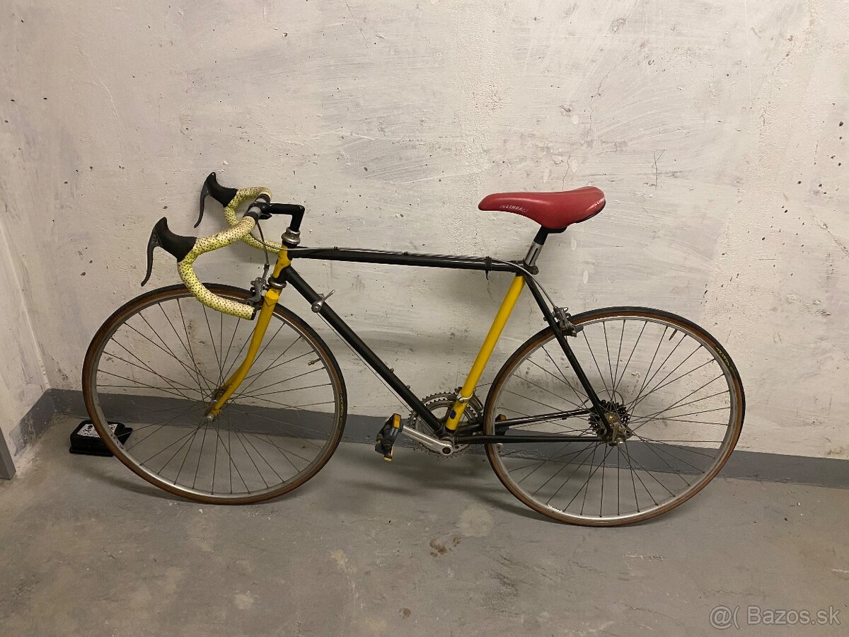Predám cestný bicykel Centurion