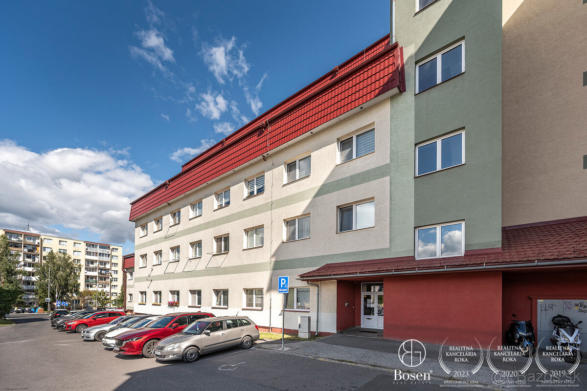 BOSEN | Priestorovo veľkorysý zariadený 1 izbový byt, Ludví