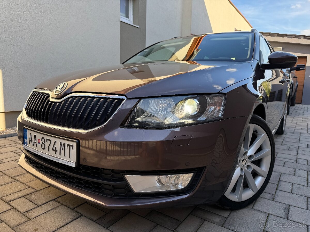 ŠKODA OCTAVIA COMBI, 1,6 TDI, STYLE, 7/2015, KOŽA,R18,XENÓNY