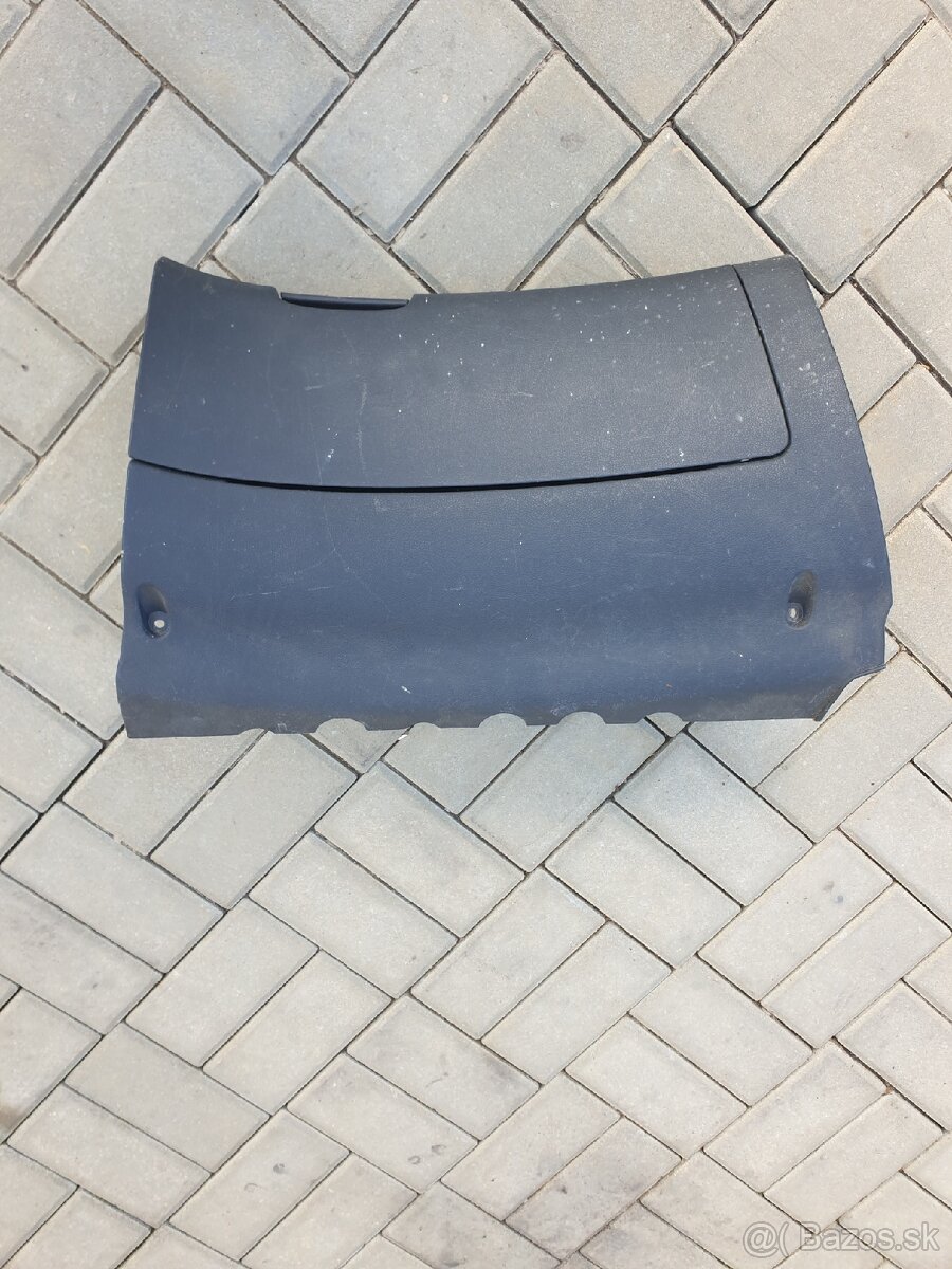 Priehradka kastlik 1Z1857097 SKODA OCTAVIA 2 II 04-13