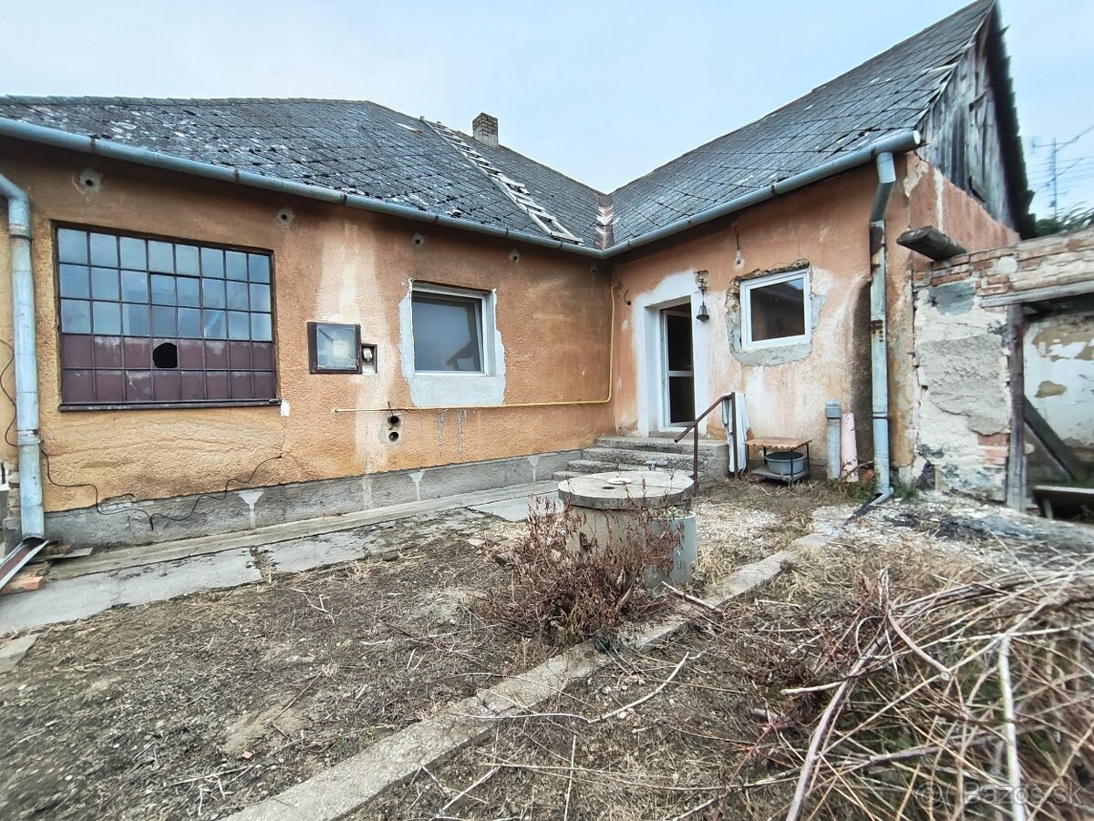 ID: 501 NA PREDAJ: PRIESTRANNÝ RODINNÝ DOM S ZÁHRADOU V STRE