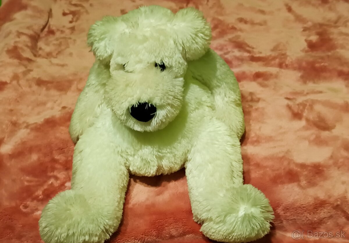 Plysovy medvedik vacsi