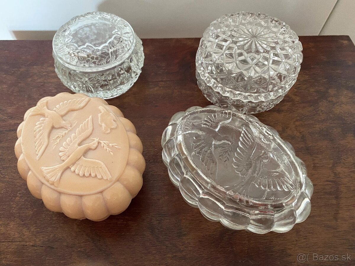 Sklenene dozy/ sperkovnice