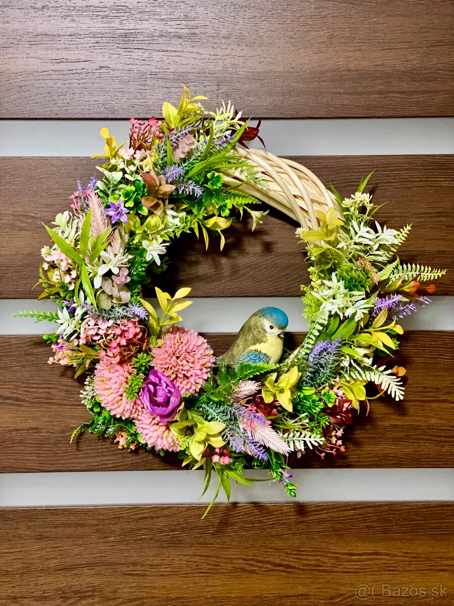 Celoročný Jarný Letný veniec s vtáčikom na prutenom základe
