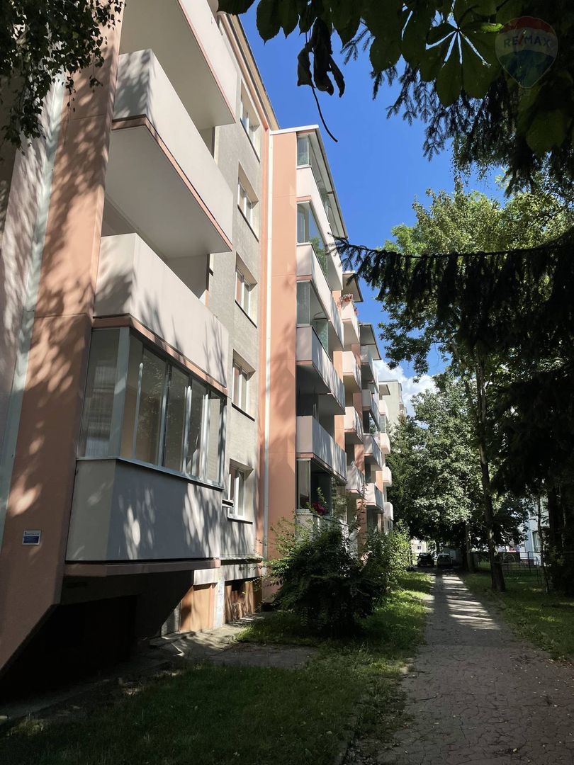 NA PRENÁJOM 2 izbový byt Martin - centrum