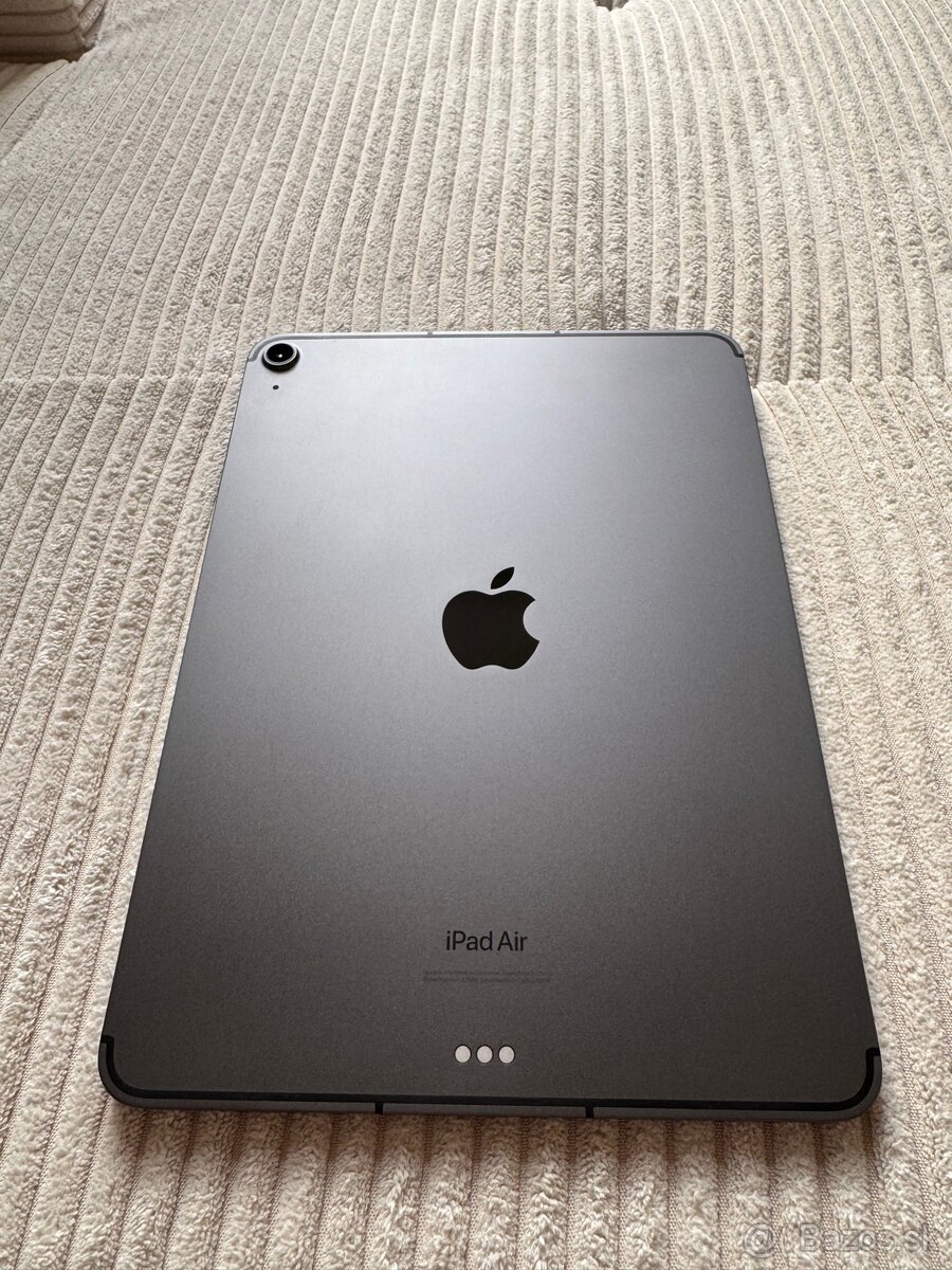 Predám Ipad Air 11" generácie 5 256GB Cellular