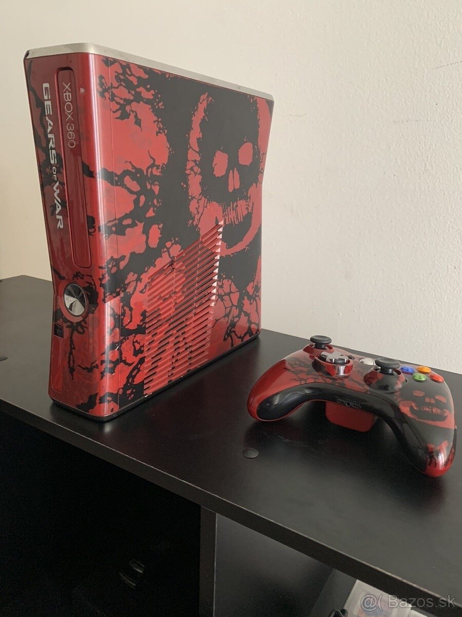 Xbox 360 Slim 320GB Gear Of War Bundle