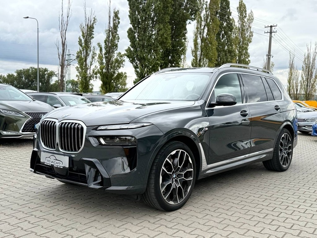BMW X7 xDrive 40d M Sport / PANO / 7 MIEST